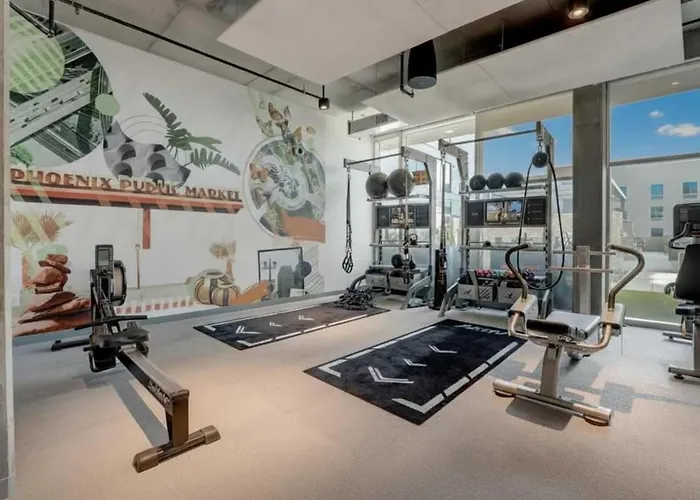 Boulevard Skyline Rooftop Pool Gym & Parking Phoenix